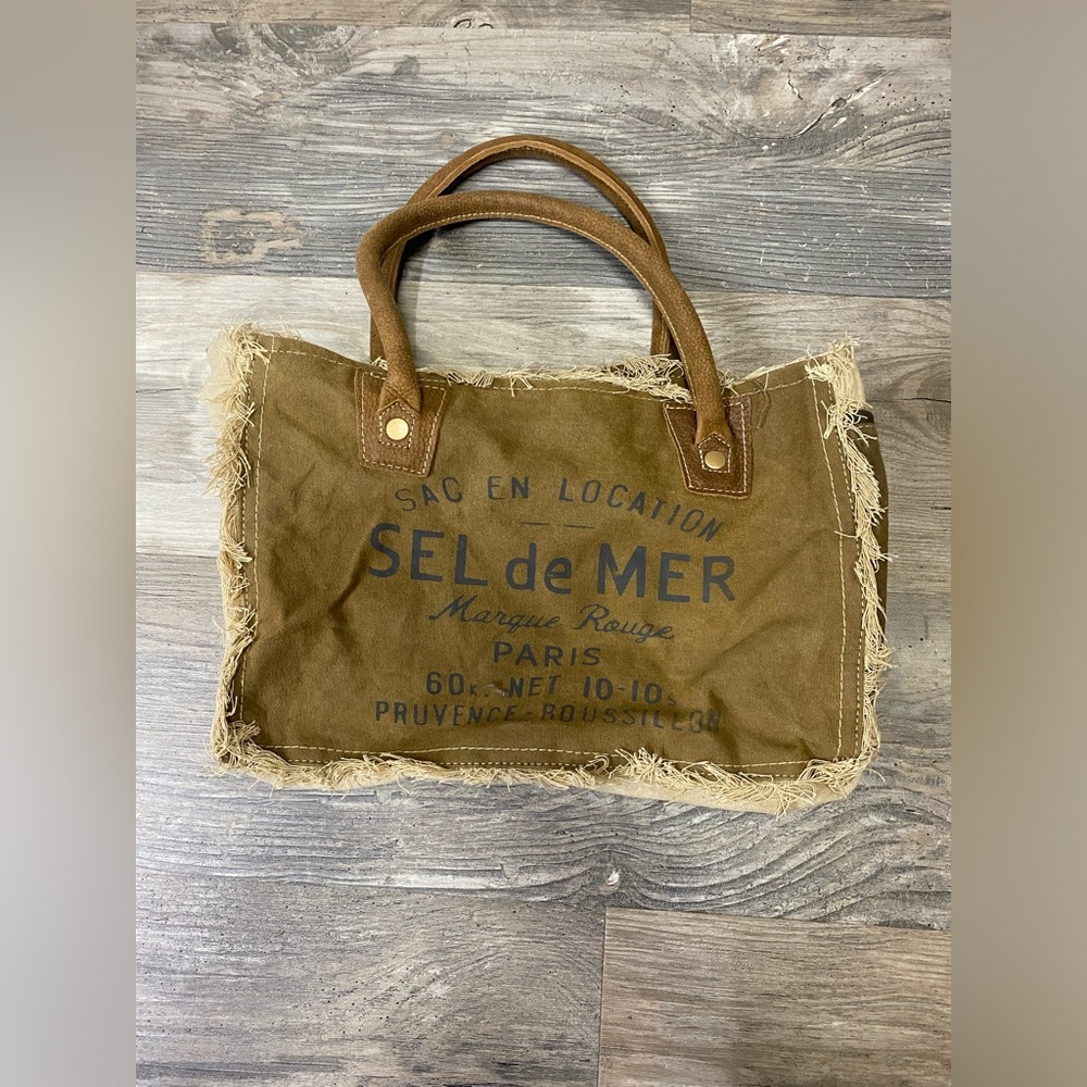 Myra small tote